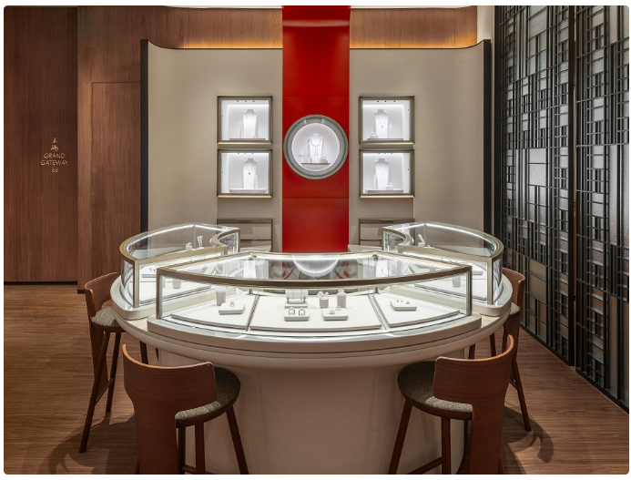 周大福昂然进驻高端市场，全新形象店于上海港汇恒隆广场盛大开幕